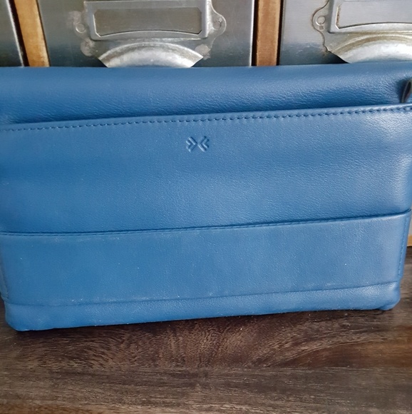 Skagen Utility Clutch - Picture 2 of 8